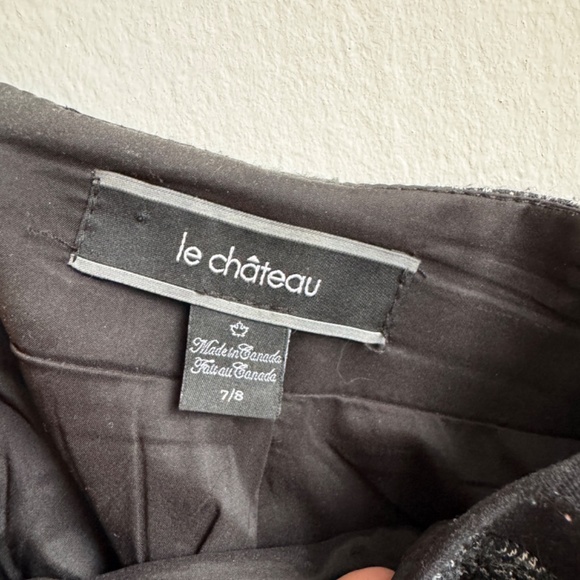 LE CHATEAU -  Wool Mini Skirt - Size 8 - Picture 2 of 4